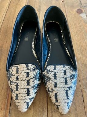 Aldo Pointed Snake-Print Flats in Black and Beige and Gold Toe-Cap US 8